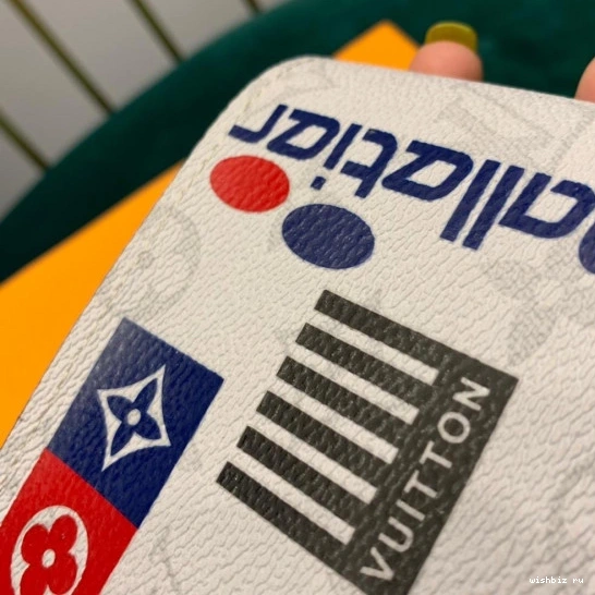 WIS MULTIPLE WALLET LOUIS VUITTON 1110